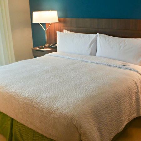 Fairfield Inn & Suites By Marriott Коацакоалкос Екстериор снимка