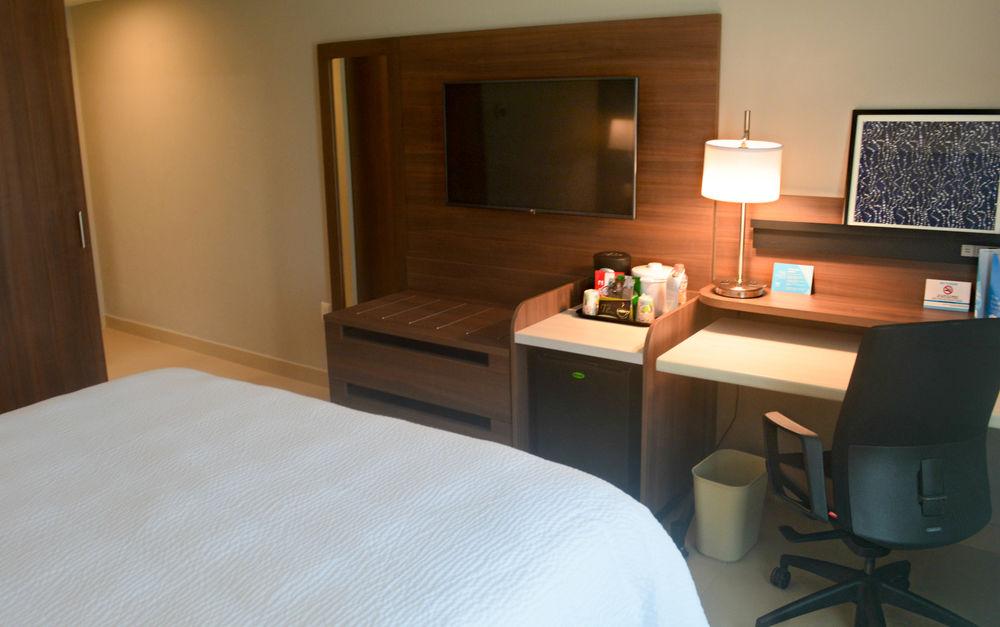 Fairfield Inn & Suites By Marriott Коацакоалкос Екстериор снимка