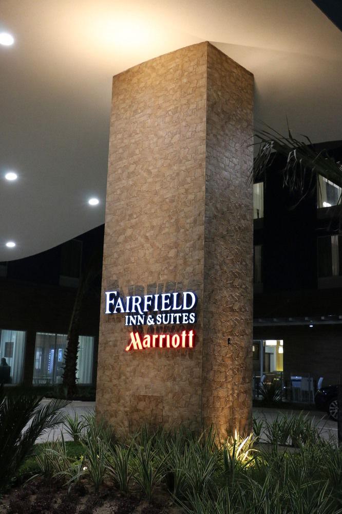 Fairfield Inn & Suites By Marriott Коацакоалкос Екстериор снимка