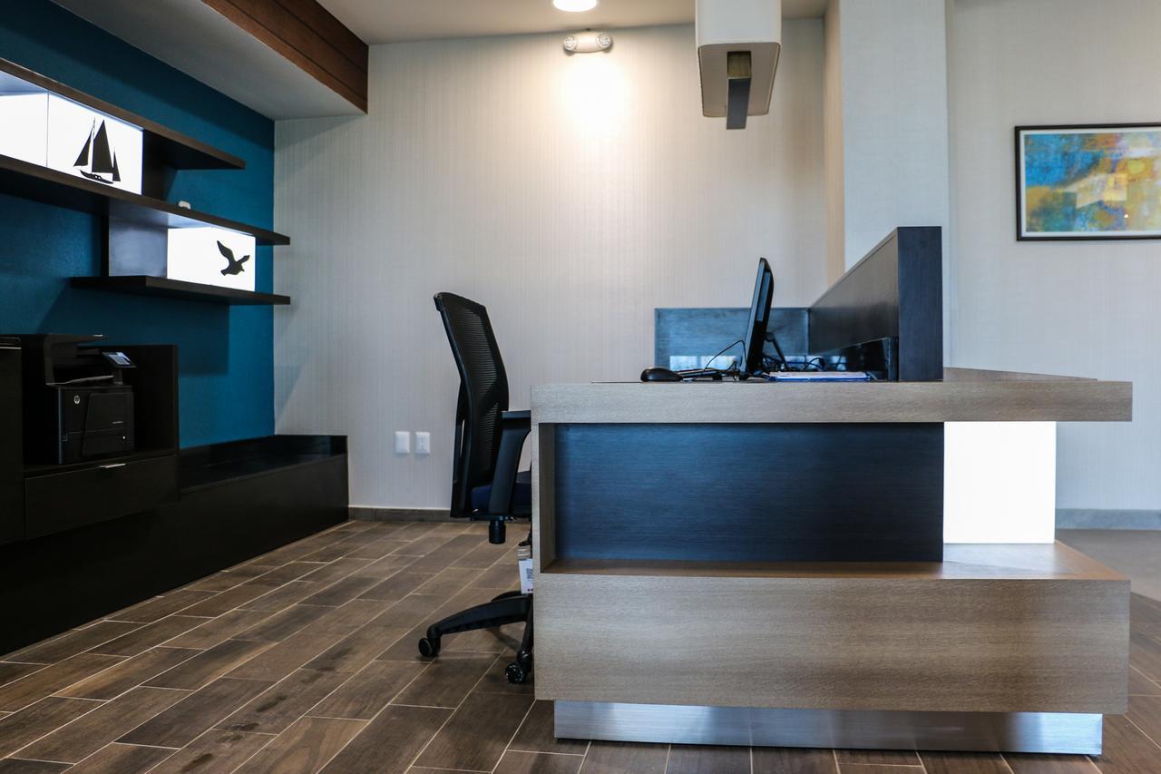 Fairfield Inn & Suites By Marriott Коацакоалкос Екстериор снимка