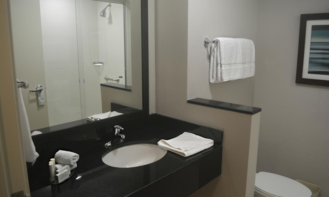 Fairfield Inn & Suites By Marriott Коацакоалкос Екстериор снимка