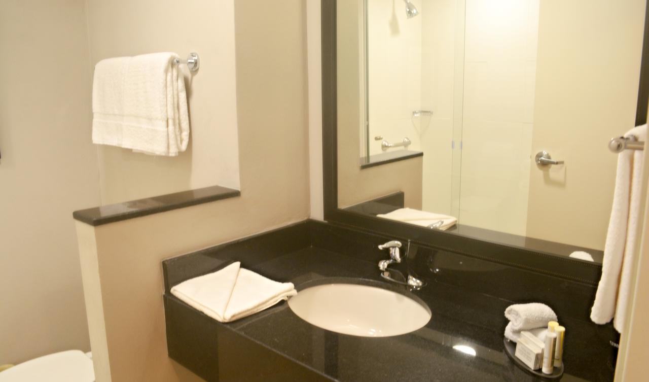 Fairfield Inn & Suites By Marriott Коацакоалкос Екстериор снимка